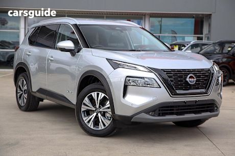Silver 2023 Nissan X-Trail Wagon ST-L (4WD) E-Power (hybrid)