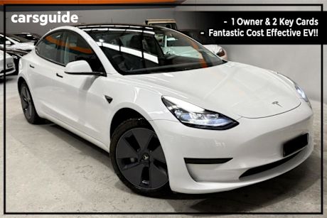 White 2022 Tesla Model 3 Sedan Rear-Wheel Drive