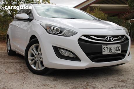 White 2014 Hyundai I30 Hatchback Trophy
