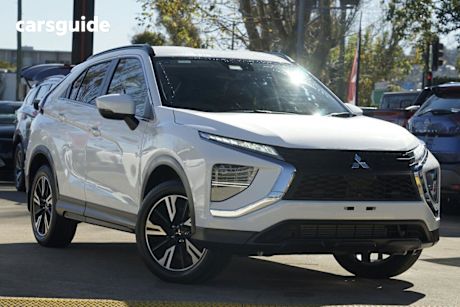 White 2023 Mitsubishi Eclipse Cross Wagon LS 2WD