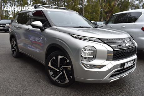 Silver 2023 Mitsubishi Outlander Wagon Phev Exceed Tour 5+2 ST (awd)