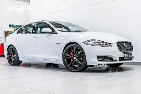 2014 Jaguar XF Sedan 2.0 Premium Luxury