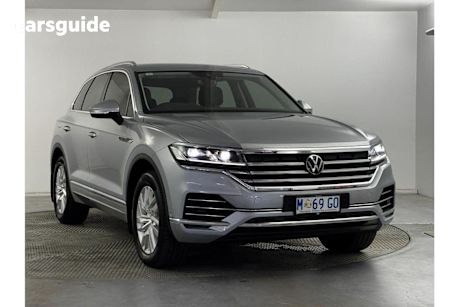 Silver 2022 Volkswagen Touareg Wagon 170Tdi
