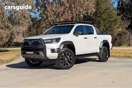 White 2022 Toyota Hilux OtherCar ROGUE 4X4