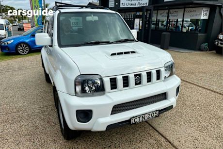 White 2013 Suzuki Jimny Wagon Sierra (4X4)