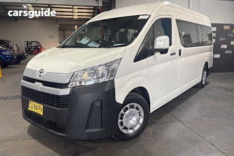 White 2020 Toyota Hiace Bus Slwb Commuter (12 Seats)