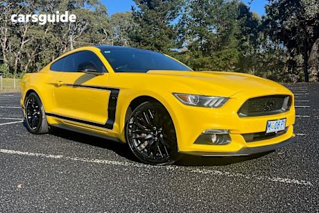 Yellow 2017 Ford Mustang Coupe Fastback GT 5.0 V8
