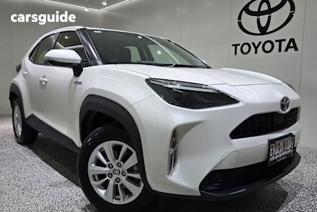 White 2020 Toyota Yaris Cross Wagon GX 4X4
