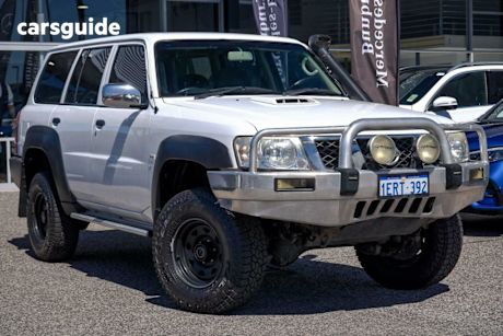 White 2010 Nissan Patrol Wagon DX (4X4)