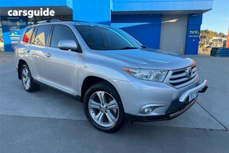 Silver 2013 Toyota Kluger Wagon KX-S (4X4)