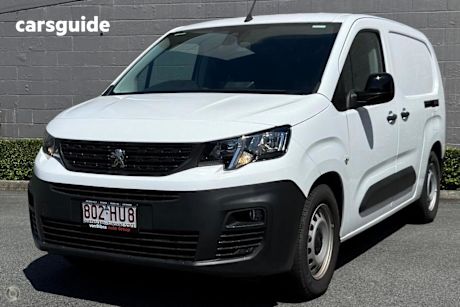 White 2023 Peugeot E-Partner Van PRO Long