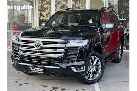 Black 2024 Toyota Landcruiser SUV SAHARA ZX 4X4