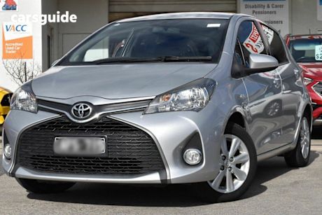 Silver 2015 Toyota Yaris Hatchback SX