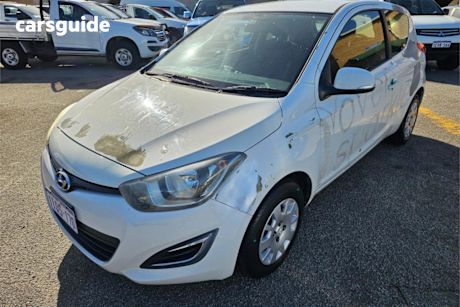 White 2014 Hyundai I20 Hatchback Active