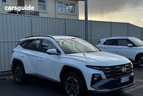 White 2024 Hyundai Tucson Wagon N Line (fwd)