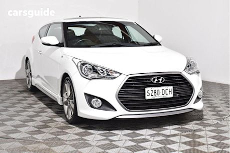 White 2015 Hyundai Veloster Coupe SR Turbo +