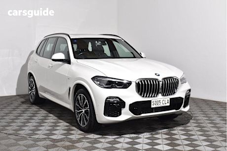 White 2021 BMW X5 Wagon Xdrive30D