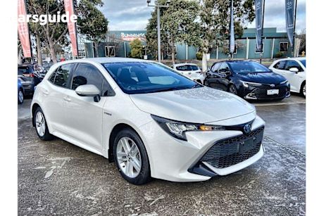 White 2019 Toyota Corolla Hatchback Ascent Sport (hybrid)