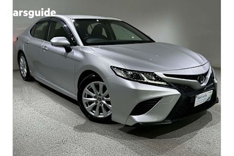 Silver 2018 Toyota Camry Sedan ASCENT SPORT F