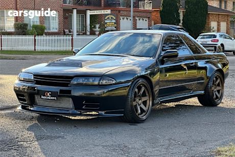 Black 1992 Nissan Skyline Coupe GT-R