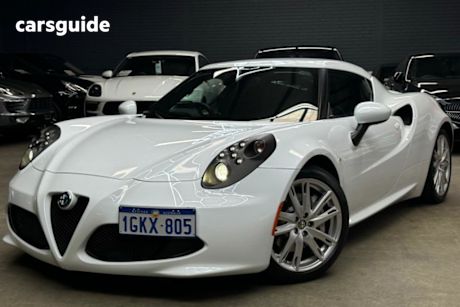 White 2015 Alfa Romeo 4C Coupe
