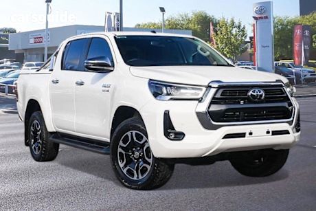 White 2020 Toyota Hilux Double Cab Pick Up SR5 (4X4)