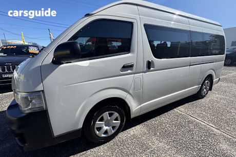 White 2011 Toyota Hiace Bus Commuter