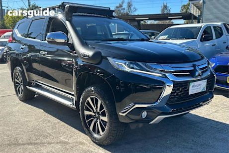 Black 2018 Mitsubishi Pajero Sport Wagon Exceed (4X4) 7 Seat