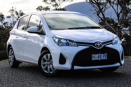 White 2016 Toyota Yaris Hatchback Ascent