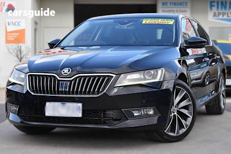Black 2018 Skoda Superb Sedan 162 TSI