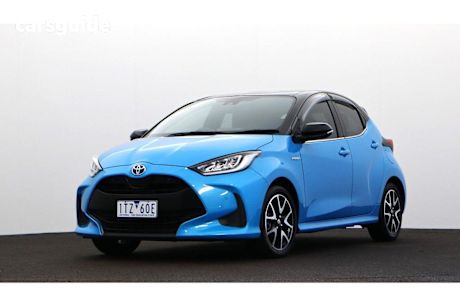 Blue 2020 Toyota Yaris Hatchback ZR Hybrid