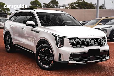 White 2025 Kia Sorento SUV SPORT 4X4