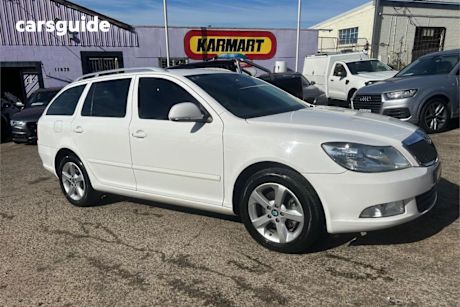 White 2012 Skoda Octavia Wagon 103 TDI