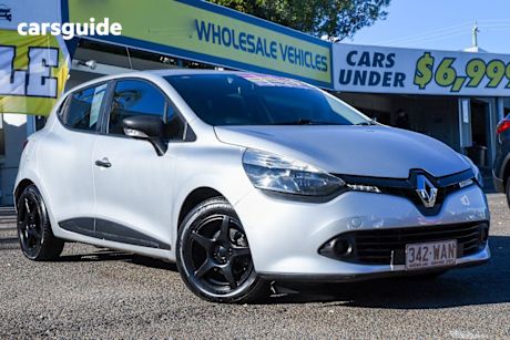Grey 2016 Renault Clio Hatch
