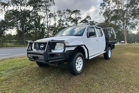 White 2009 Nissan Navara Dual Cab Pick-up RX (4X4)