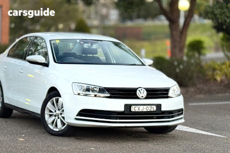 White 2015 Volkswagen Jetta Sedan 118 TSI Trendline