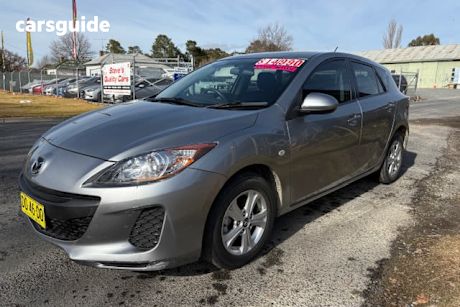 Grey 2013 Mazda 3 Hatchback NEO