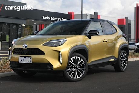 Gold 2022 Toyota Yaris Cross Wagon Urban Hybrid