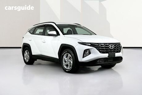 White 2023 Hyundai Tucson Wagon (FWD)