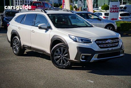 White 2023 Subaru Outback Wagon AWD