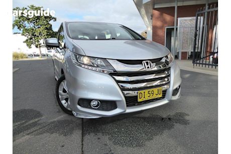 Silver 2019 Honda Odyssey Wagon VTI
