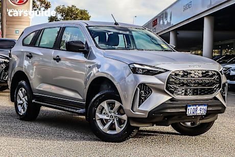 Silver 2025 Isuzu MU-X Wagon LS-M (4X4)