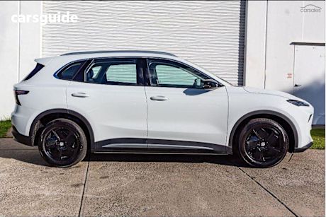 White 2025 MG MGS5 EV Wagon Essence 62