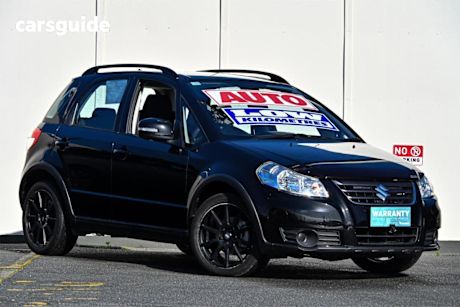 Black 2014 Suzuki SX4 Hatchback Crossover AWD Navigator