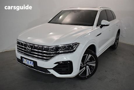 White 2022 Volkswagen Touareg Wagon 210TDI R-Line