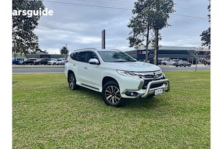 White 2016 Mitsubishi Pajero Sport Wagon GLX (4X4)