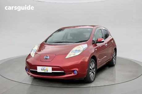 Red 2015 Nissan Leaf Hatchback