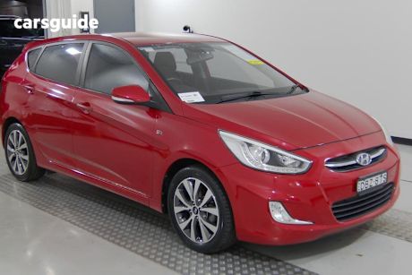 Red 2015 Hyundai Accent Hatchback SR