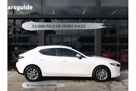 White 2025 Mazda Mazda3 Hatch G20 PURE F