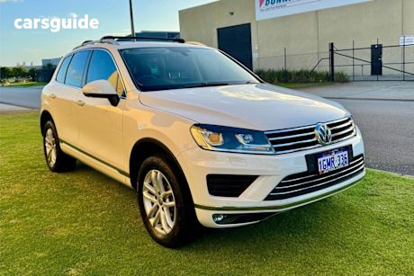 White 2018 Volkswagen Touareg Wagon 150 TDI Element